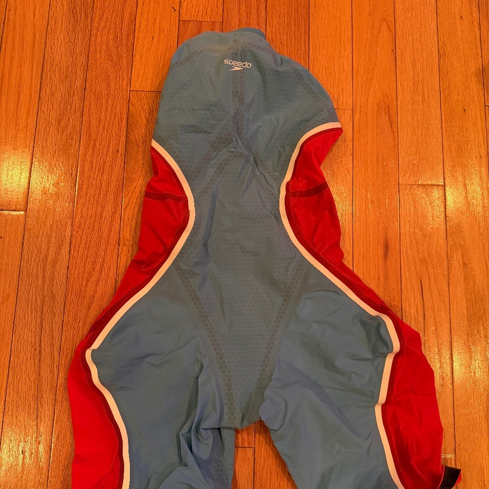 Women’s Speedo LZR Pure Intent 2.0 Size 25 - NWOT Never worn - Light Blue-Red